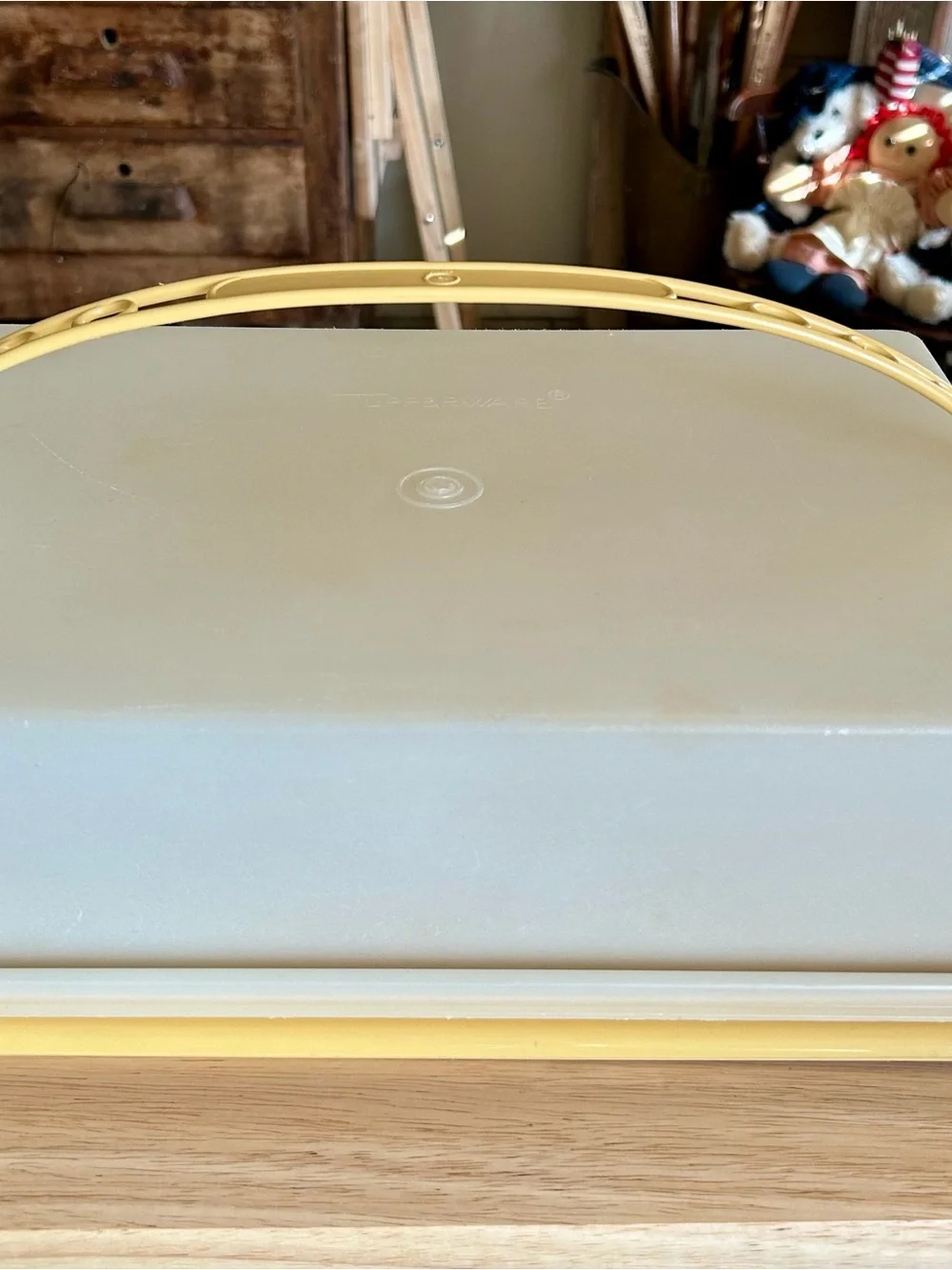 Vintage Tupperware Rectangular Sheet Cake Carrier Harvest Gold 3pc Set EXCELLENT
